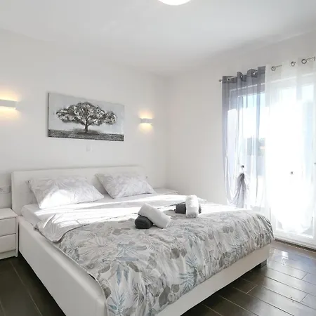 Lovre Villa *